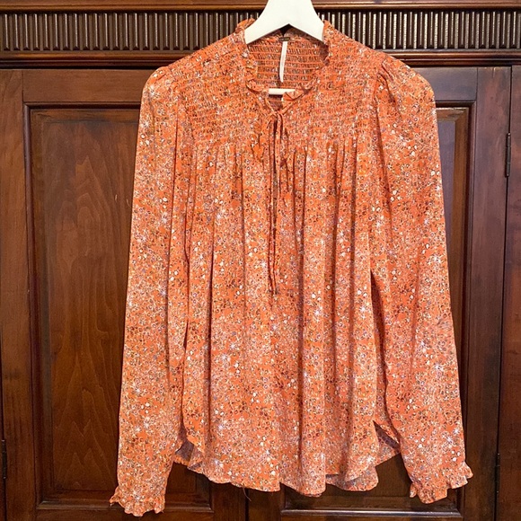 Free People Lela blouse retro inspired floral print orange background - Picture 2 of 16